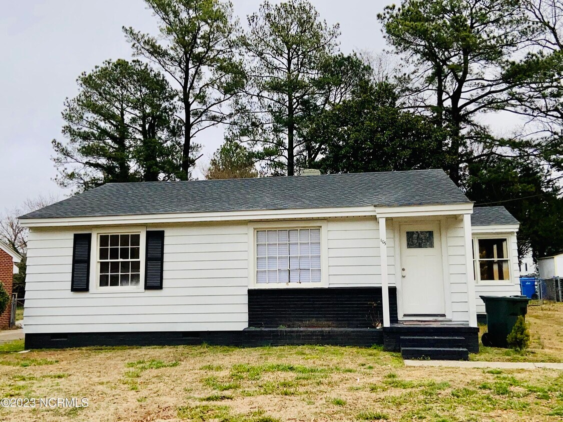 Primary Photo - 105 Dewey St SW