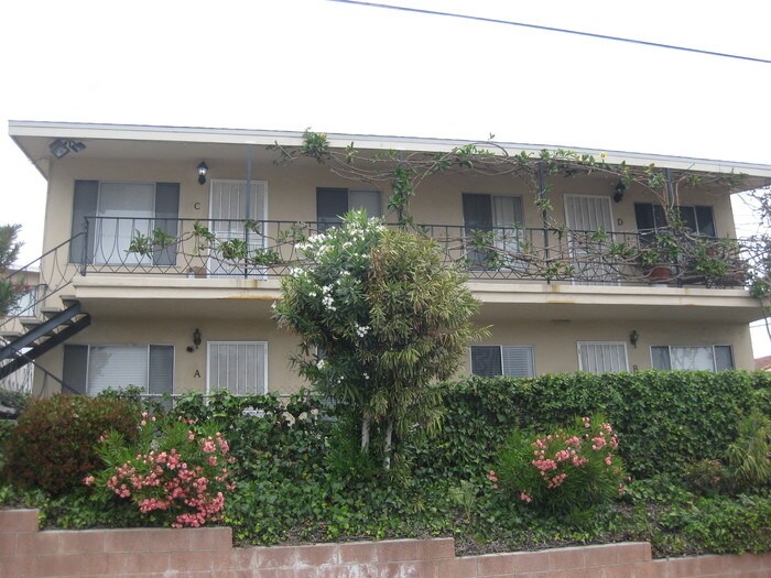 Primary Photo - 5707 Mildred St