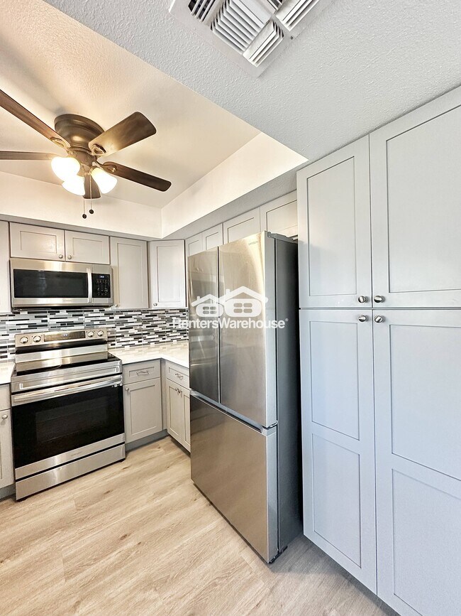 Foto del edificio - 17624 N 20th Dr