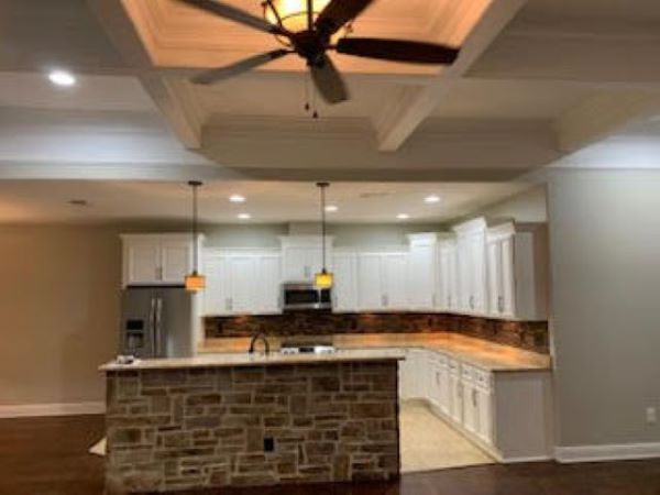 living to kitchen - 8816 Kailua Pl