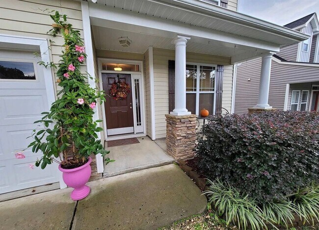 Foto del edificio - 3028 Landing Falls Ln