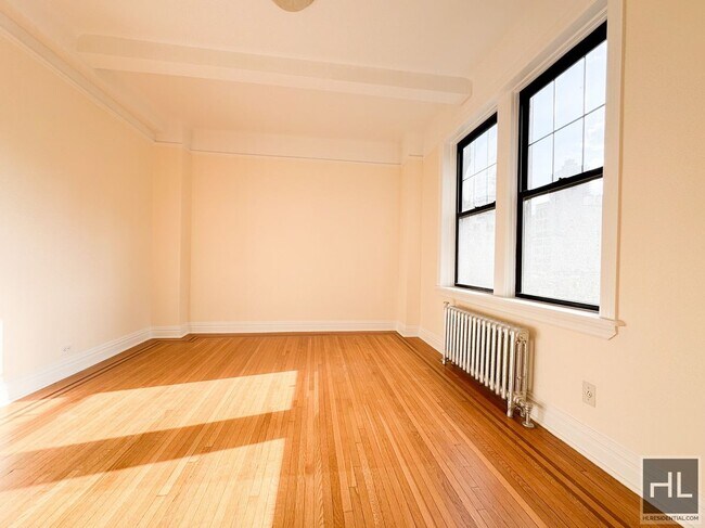 Foto del edificio - EAST 92 STREET