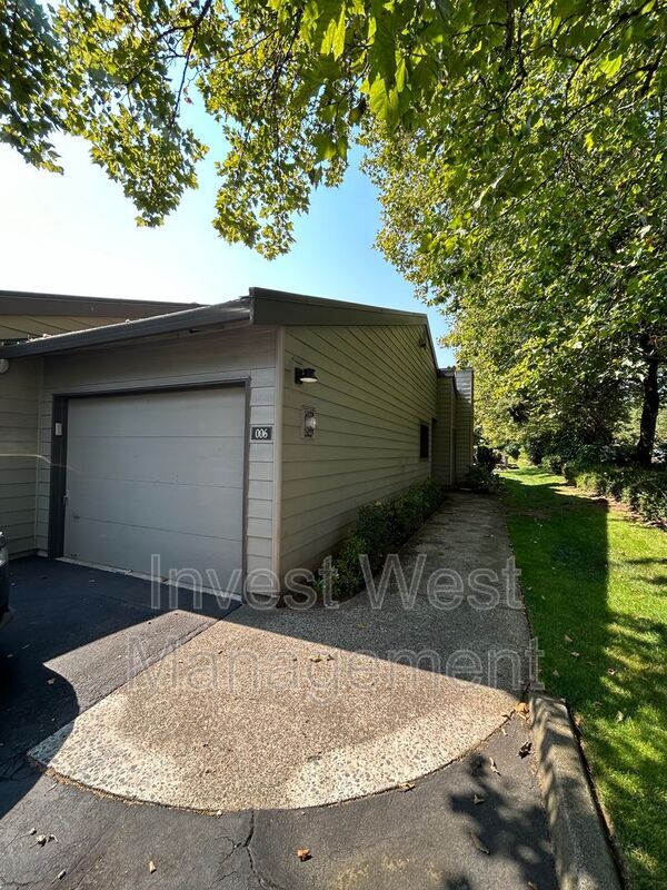 Foto del edificio - 7931 NE Loowit Loop