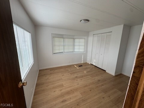 Building Photo - 305 Oakmont Ave