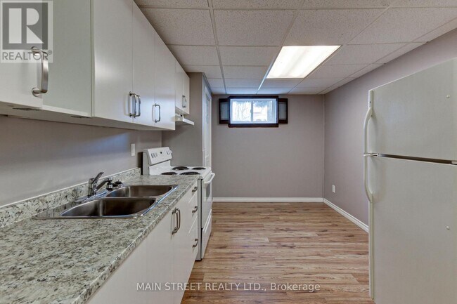 Photo du bâtiment - 14877 Regional Rd 1
