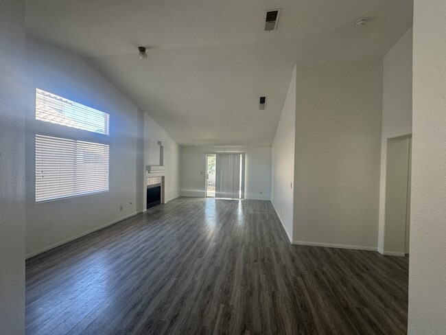 Building Photo - 7397 Winterpine Ave