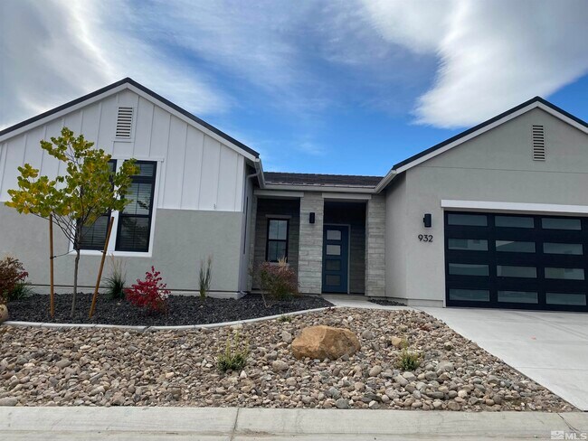 Foto del edificio - 932 Little Star Dr