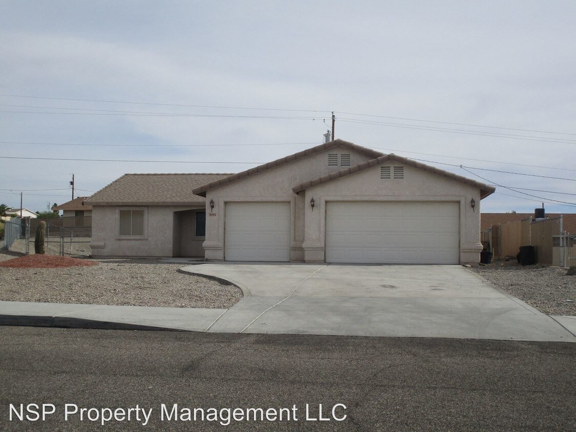 Primary Photo - 3092 Daytona Ave