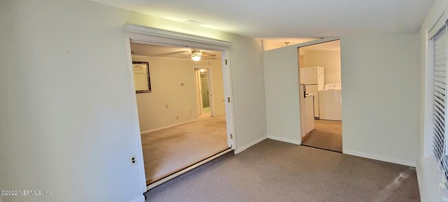 Building Photo - 3684 Riverside Ave