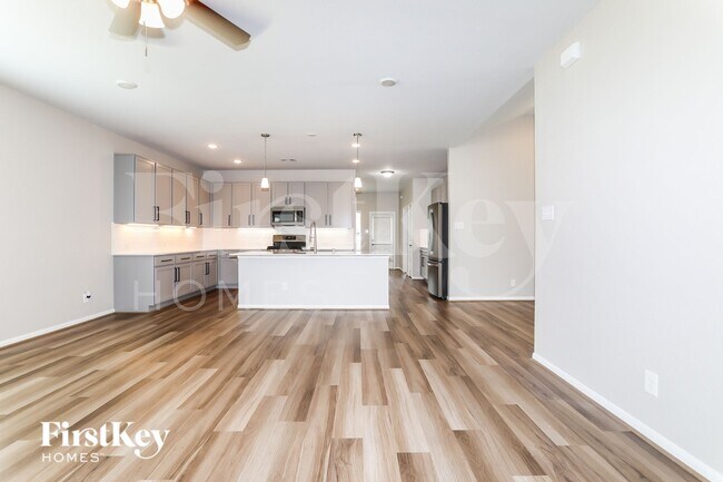 Foto del edificio - 811 Steam Rdg Ln