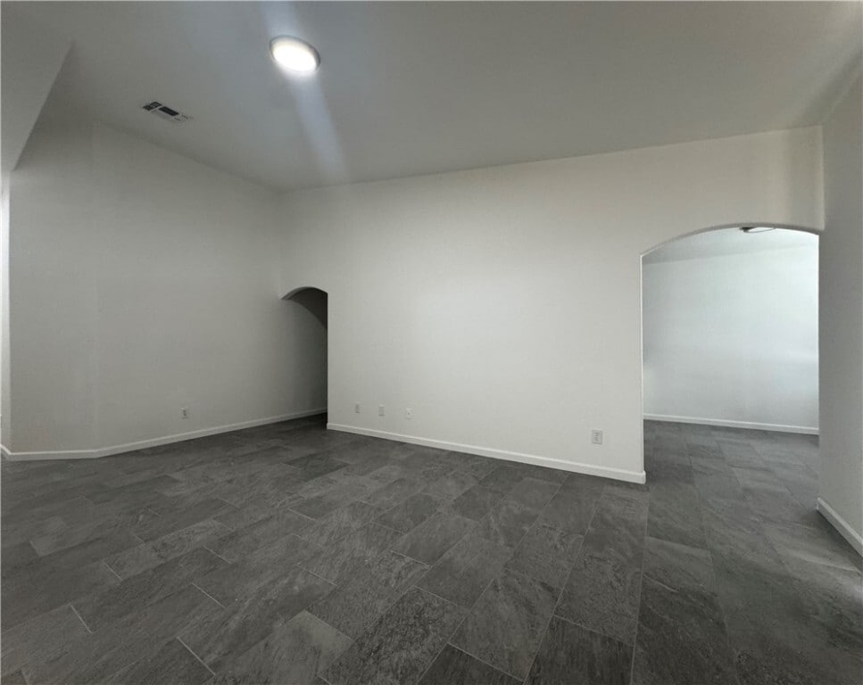 Building Photo - 3442 Sunriver Rd