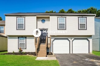 Building Photo - 3253 St Bernard Cir
