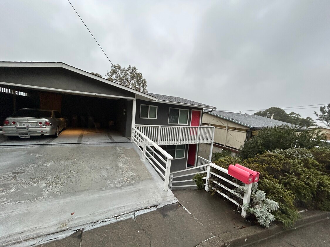 Foto del edificio - 47 Bayo Vista Way