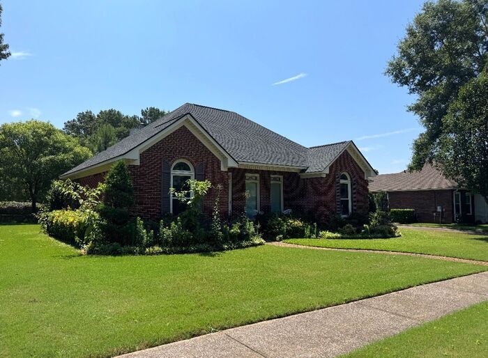 Building Photo - Beautiful home near Gate 7 of Redstone Arsenal