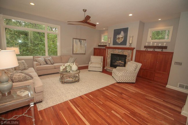 Foto del edificio - 4266 Manor Ct Rd