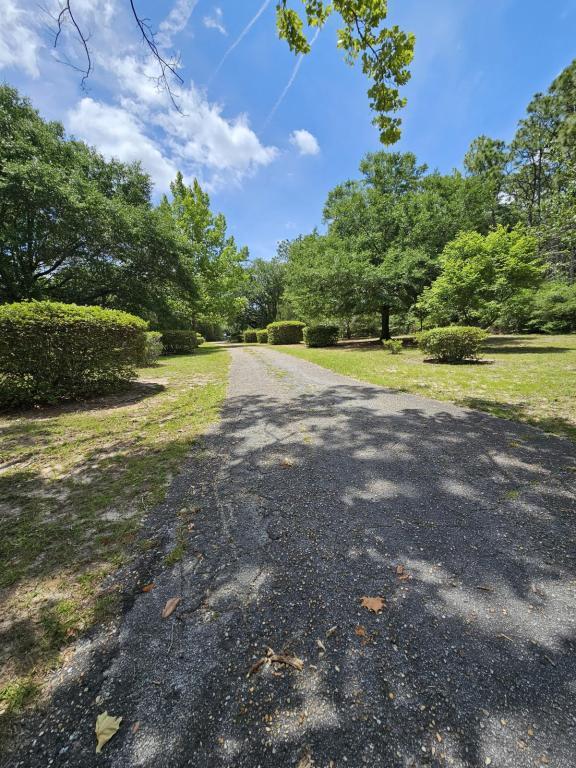 Building Photo - 661 Brookmeade Dr
