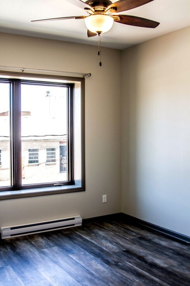 Foto del edificio - 209 N Maple St