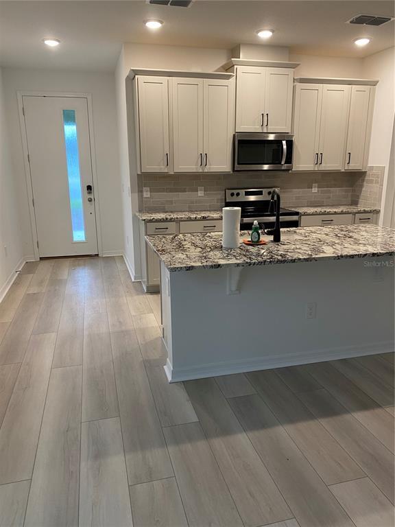 Foto del edificio - 2581 Royal Jasmine Ct