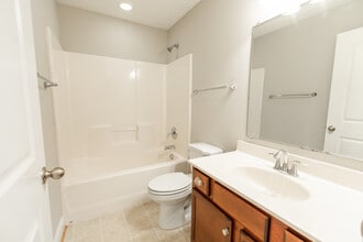 Building Photo - Echo at Forest View