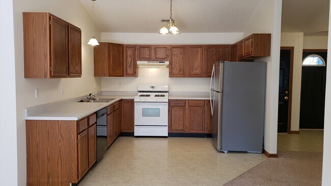 HUGE Kitchen with many cabinets and tons of counter space - 304 Cayman St Townhome