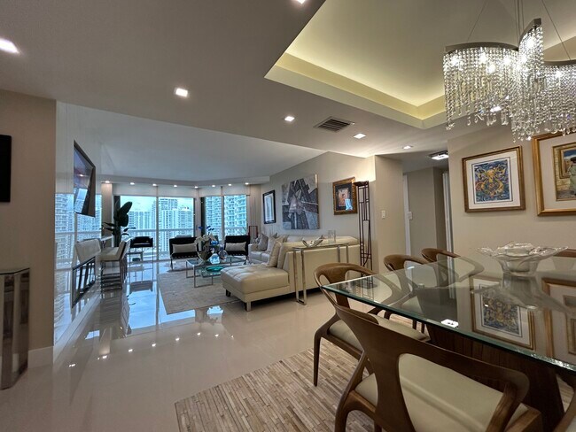 Building Photo - 20191 E Country Club Dr
