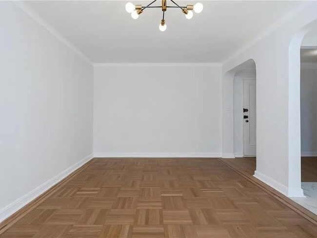 Foto del edificio - 415 Ocean Pkwy