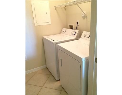 Foto del edificio - 6556 Emerald Dunes Dr
