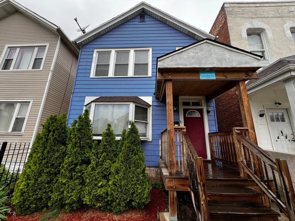 Foto principal - 2436 W Fillmore St