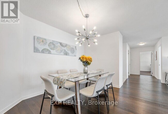 Photo du bâtiment - 7250 Yonge St