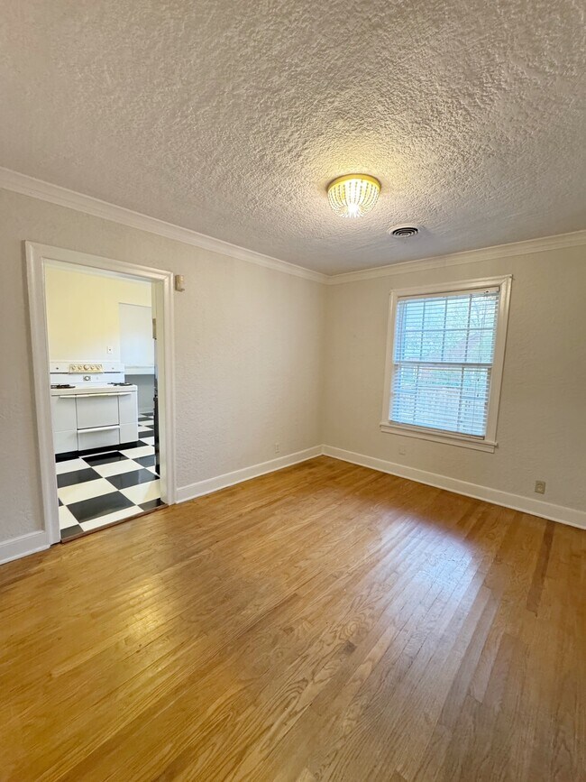 Foto del edificio - 365 Haynes St