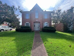 Building Photo - 616 N Ericson Rd