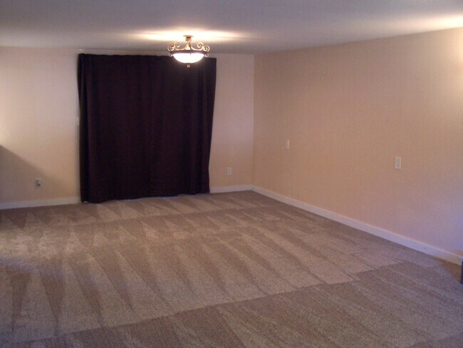 Foto del edificio - 7451 NE 146th St