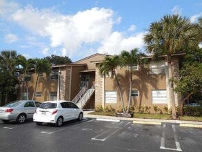 Building Photo - 8393 Royal Palm Blvd