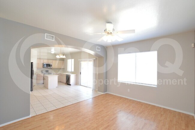 Building Photo - 3918 W Arlington Cir