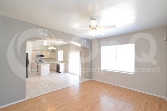 Foto del edificio - 3918 W Arlington Cir