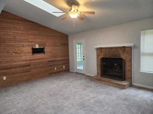 Building Photo - Your Next Home in the Heart of Virginia Beach