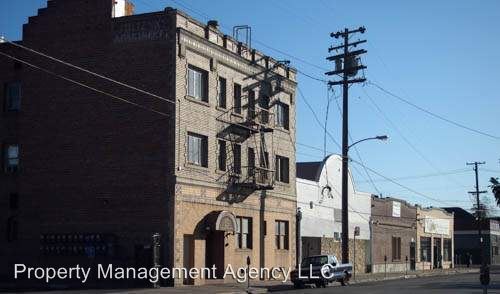 Building Photo - 517 E Channel St