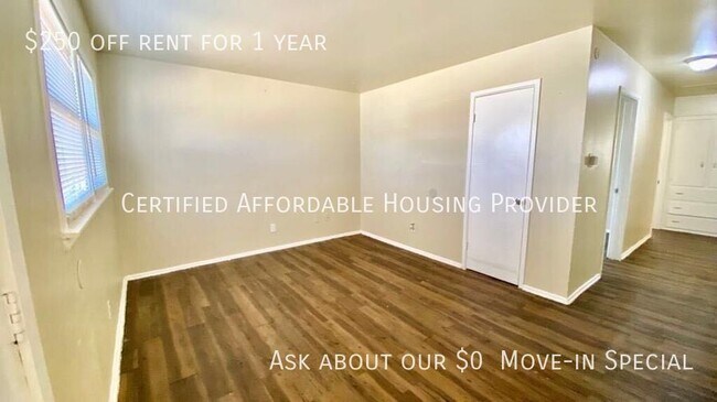 Foto del edificio - 2730 E 3rd St