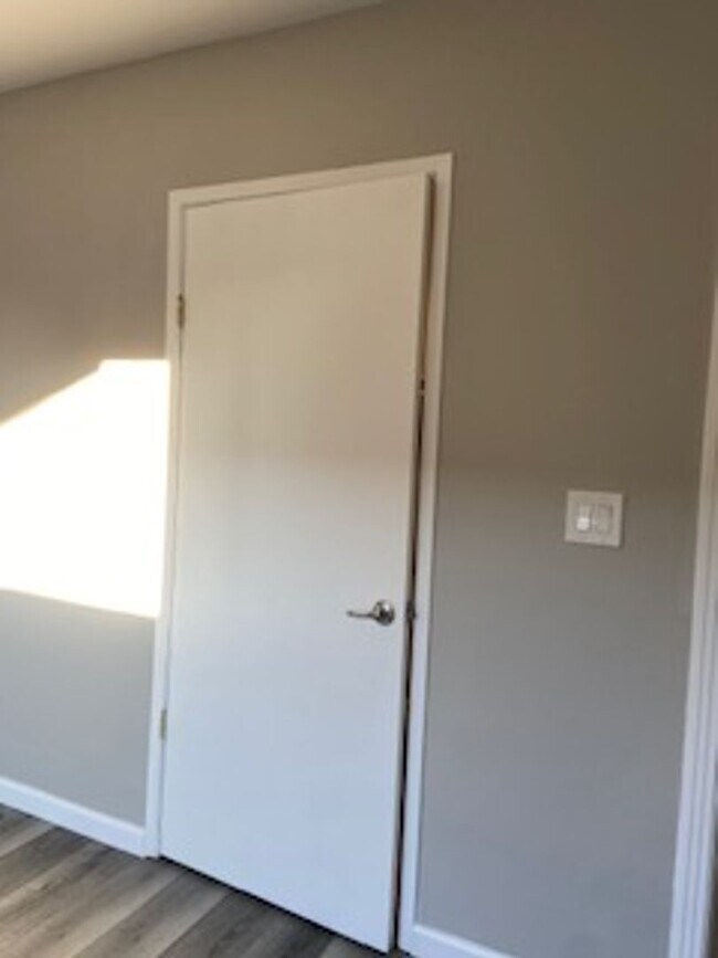 Foto del edificio - Gallant/Slevkov