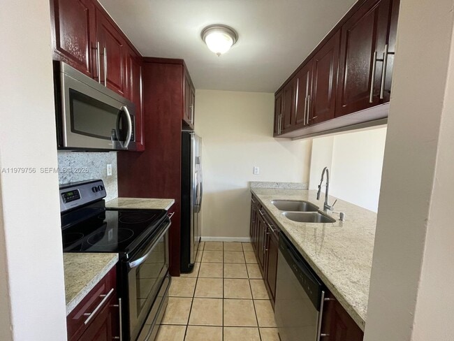 Foto del edificio - 8002 SW 149th Ave