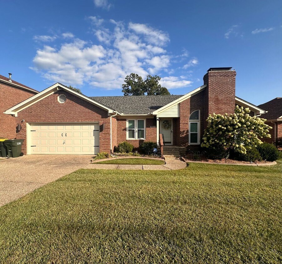 Primary Photo - Brick Ranch Home for Rent in Saratoga Woods!