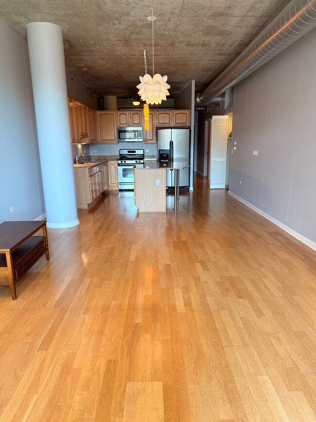 Foto del edificio - 125 E 13th St