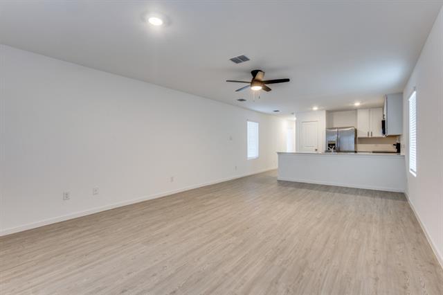 Foto del edificio - 914 Blue Heron Dr