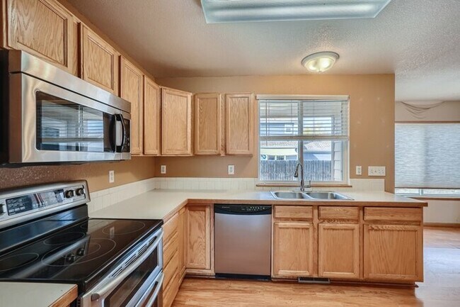Foto del edificio - 1002 Timberline Ct, Windsor, CO, 80550
