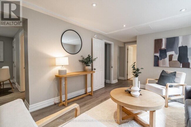 Photo du bâtiment - 34 Briarwood Crescent