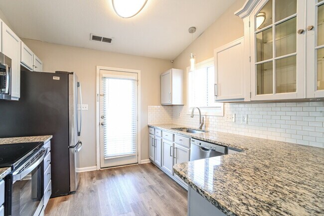 Foto del edificio - 1007 Kansas City Dr