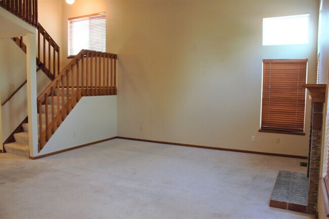 Building Photo - 8253 Wilmington Drive