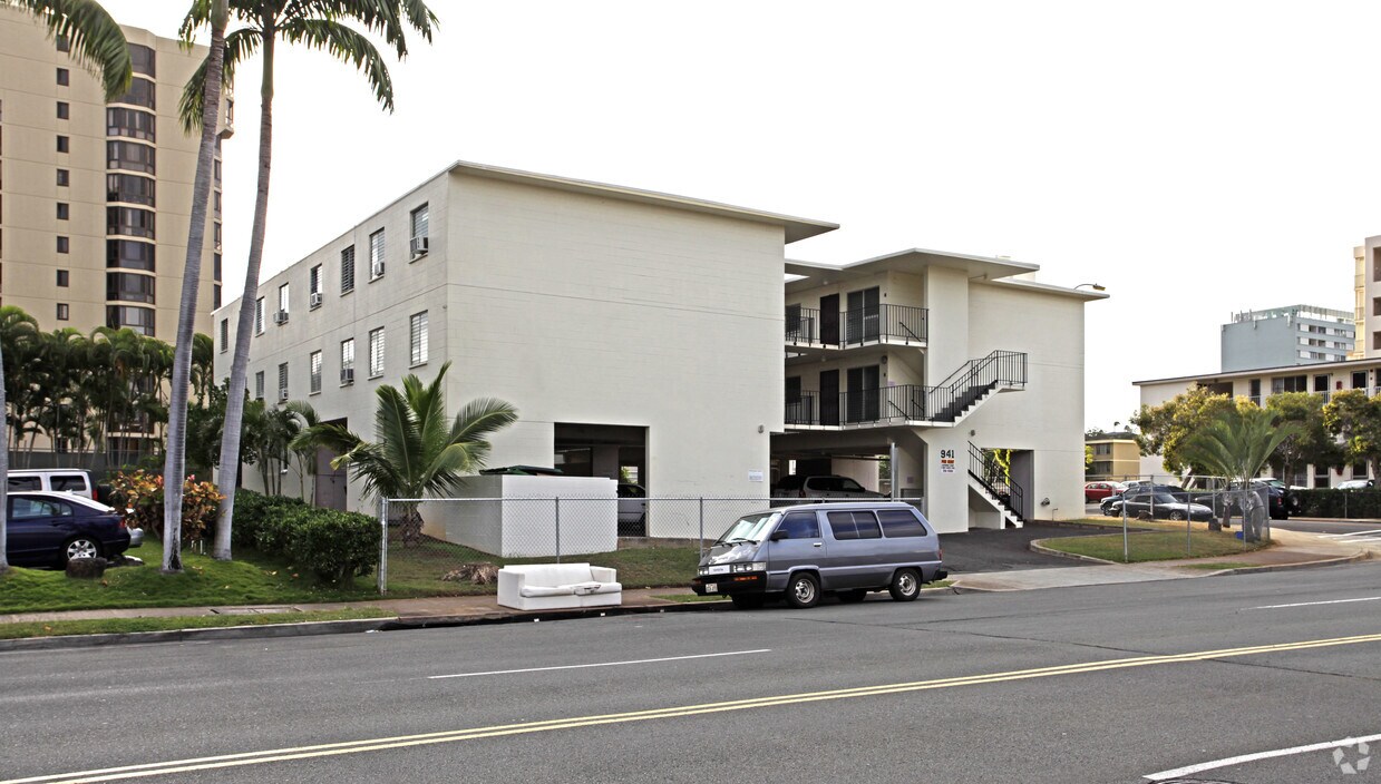 Foto del edificio - Lakeshore Court