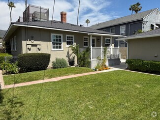 Building Photo - 1006-1008 W Glenoaks Blvd