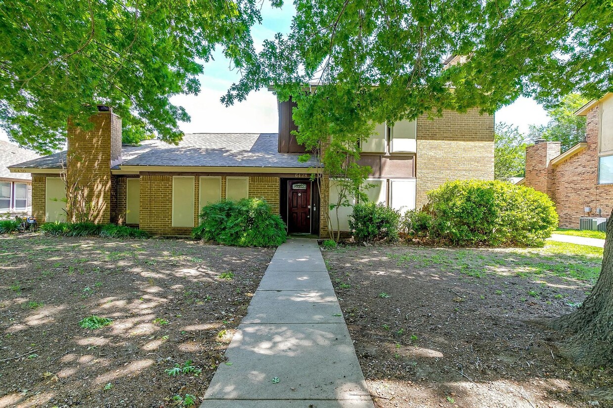 Primary Photo - Lago Vista Drive Duplex
